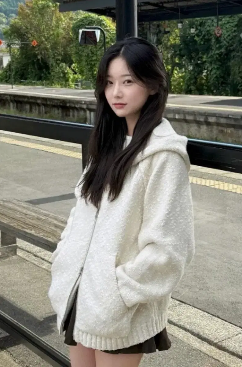 yoonseulshop 윤슬샵 snowy hoodie 스노위 후디 점퍼