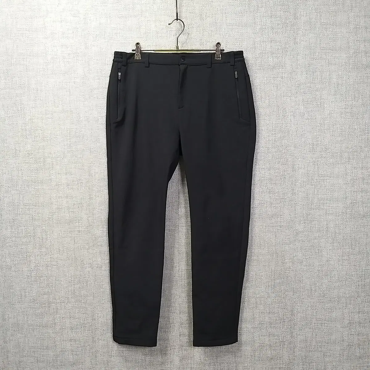 12. columbia all black brushed slim pants men34