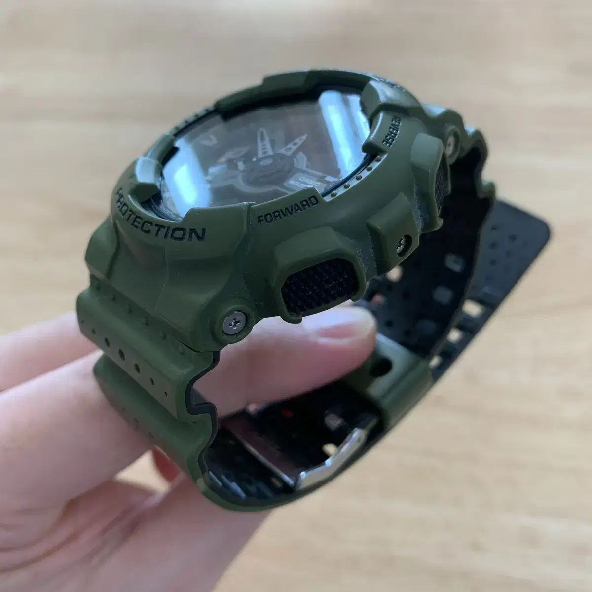 지샥 빅페이스 (G-SHOCK GA-110) 밀리터리 그린 판매합니다