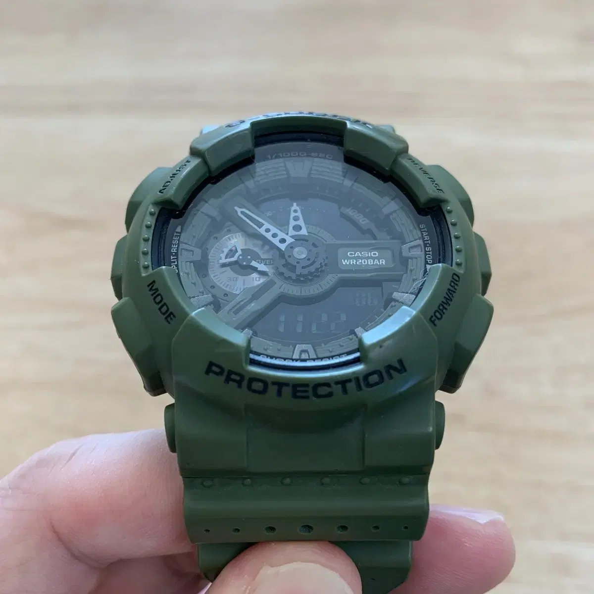 지샥 빅페이스 (G-SHOCK GA-110) 밀리터리 그린 판매합니다