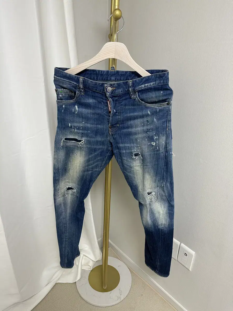 Department Store Edition / Descended 2 Jeans