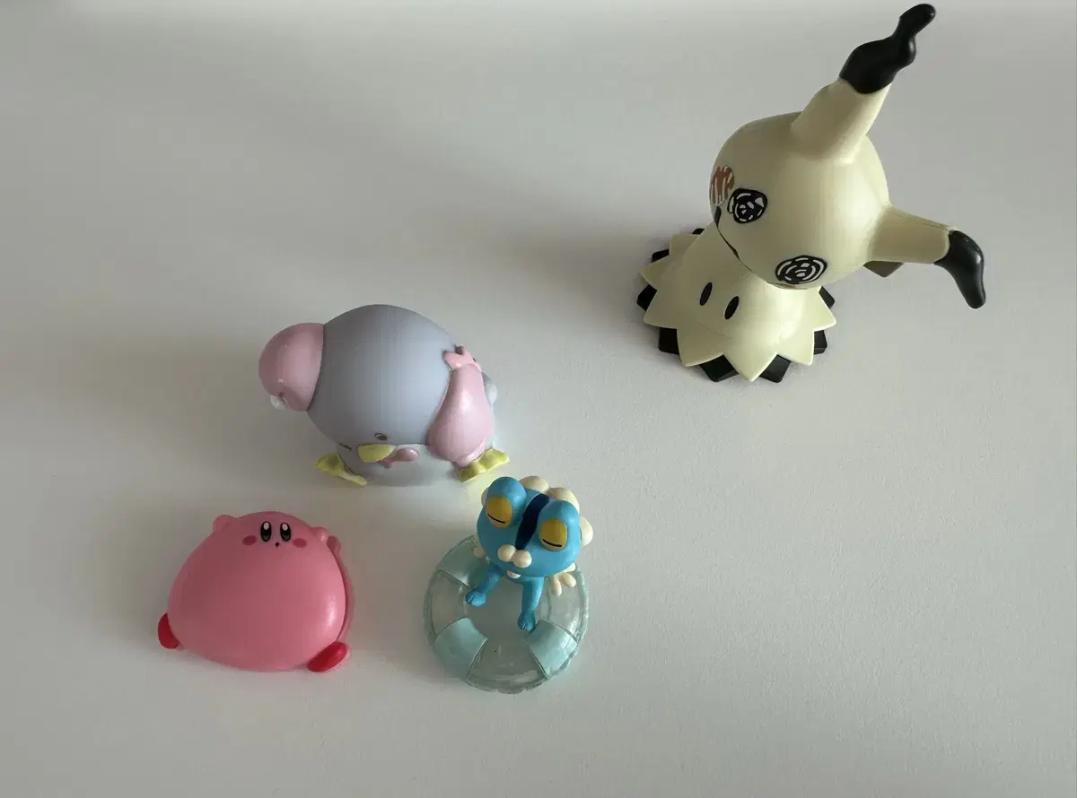 Gacha Figures Kirby Sanrio Tuxedo Sam Pokemon Gargoyle Q