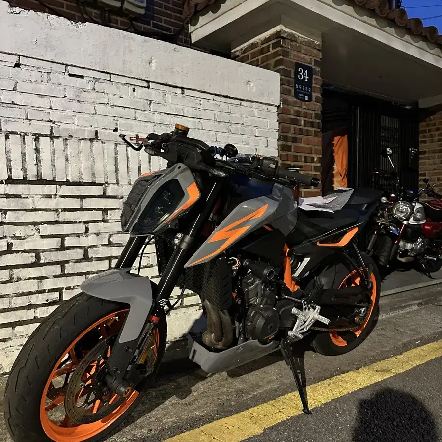 ktm 듀크 890r