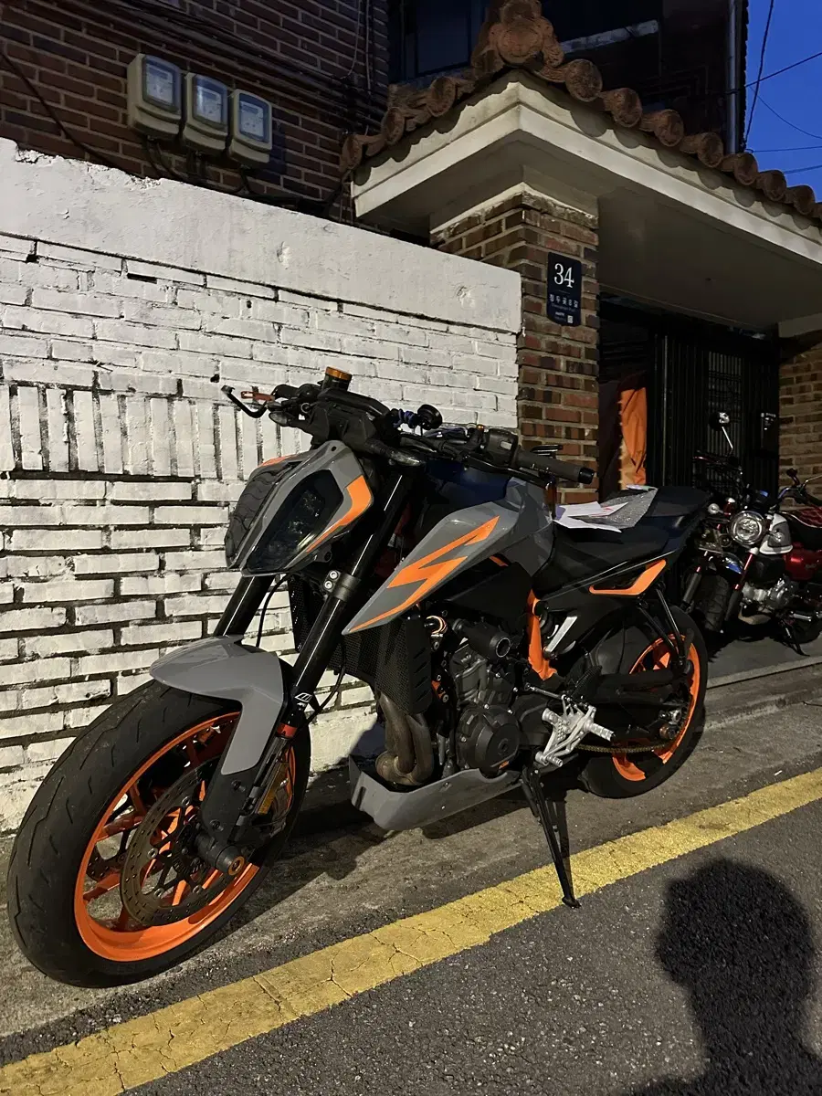 ktm 듀크 890r