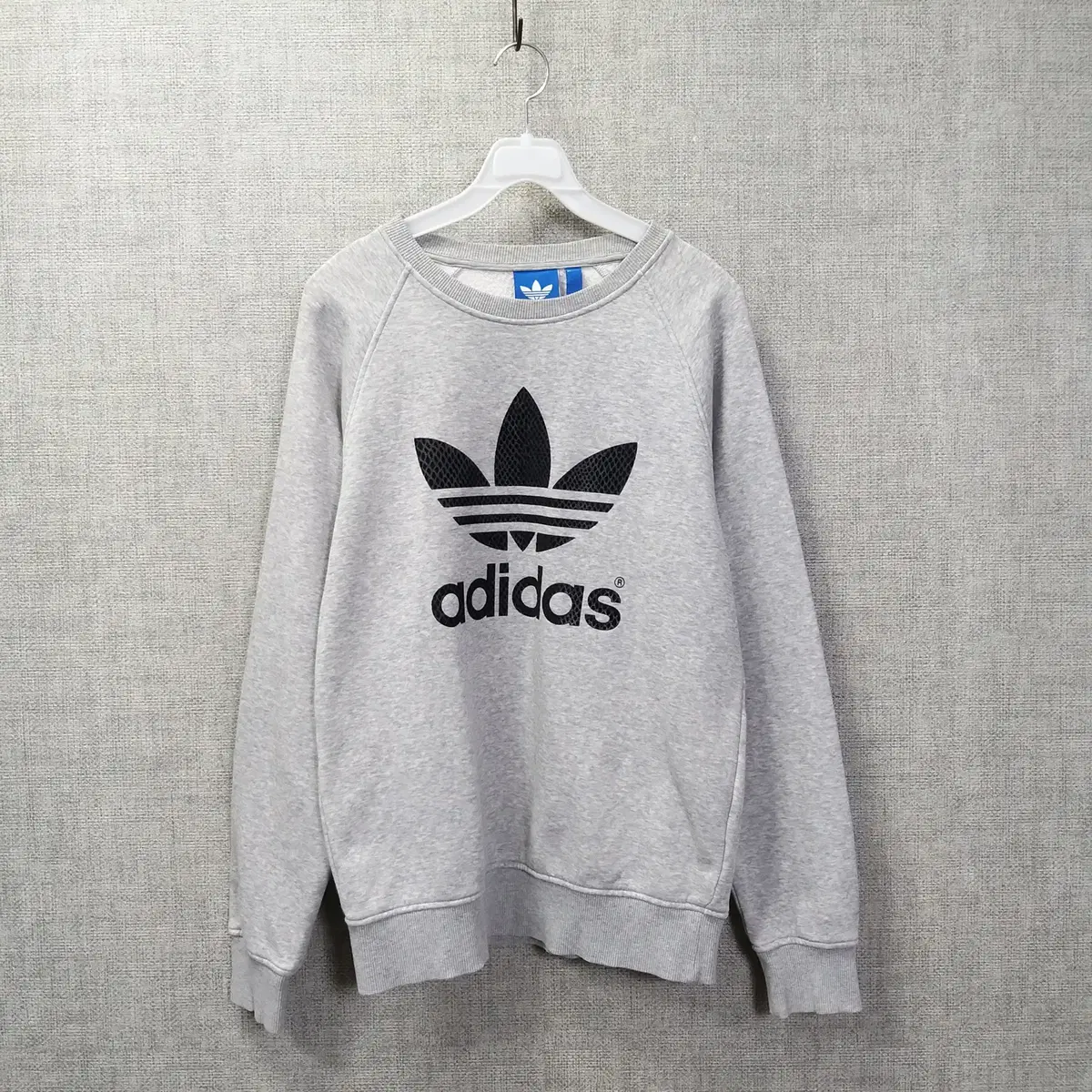 15. adidas Gray Big Logo Sweatshirt Men90