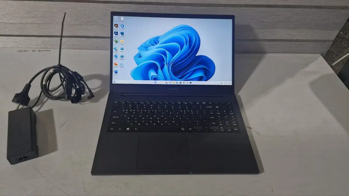 삼성 노트북 플러스2 I7-1165G7 / GTX1650TI