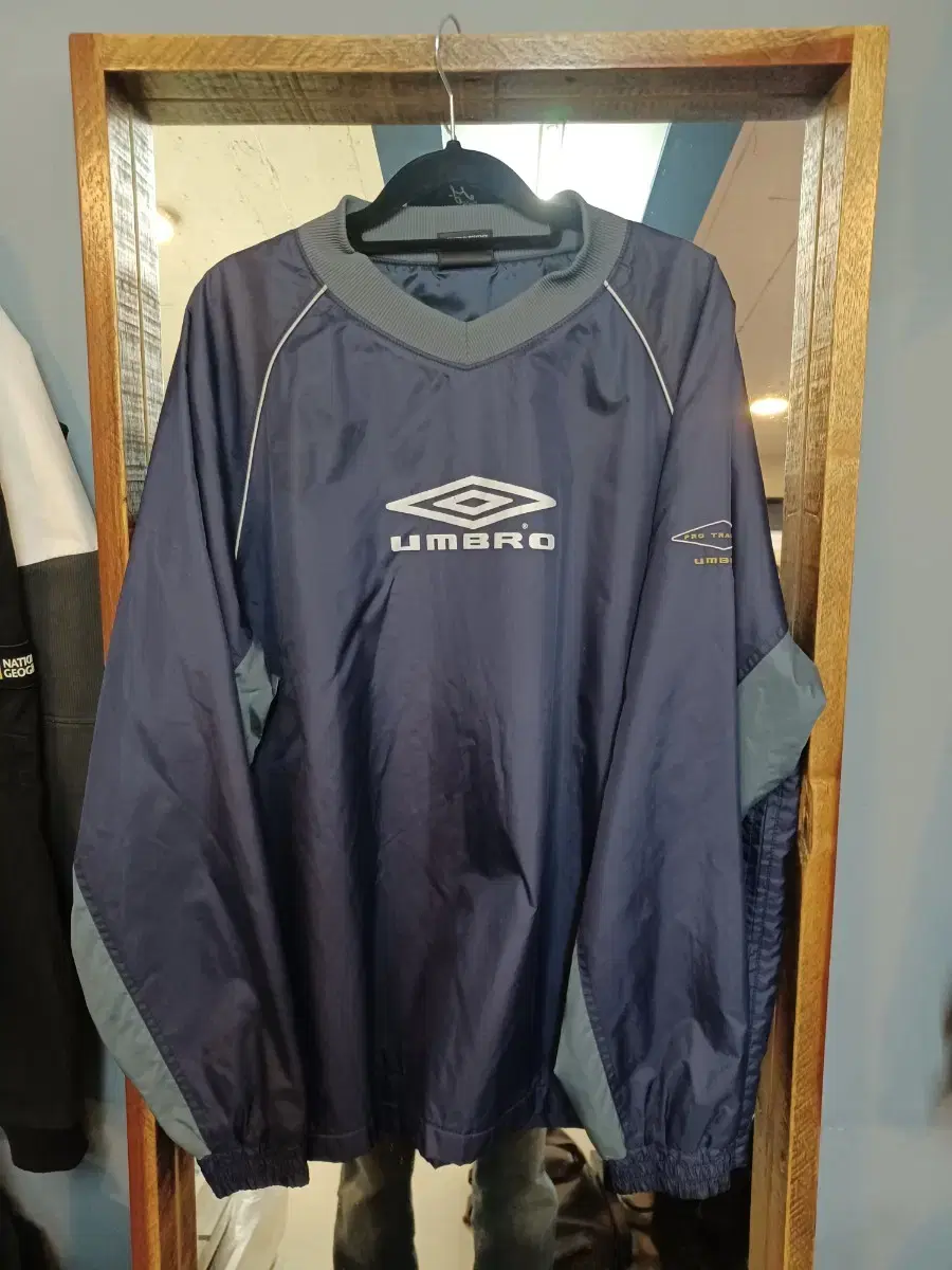 Umbro Japanese Edition Old School Big Logo Warm-Up Jacket XL BomGaeulEarly Winter