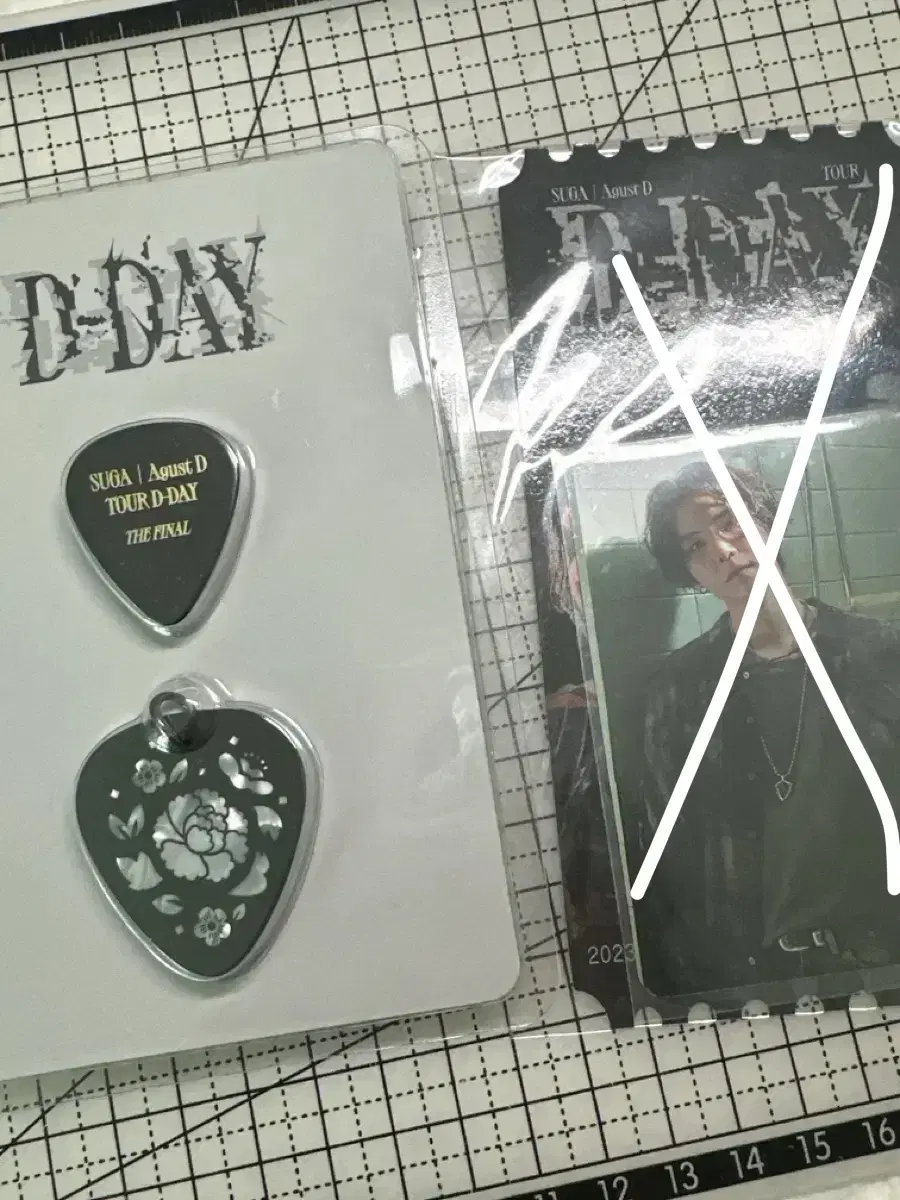 BTS suga yoon gi defacon dey guitarpeak amizon photocard