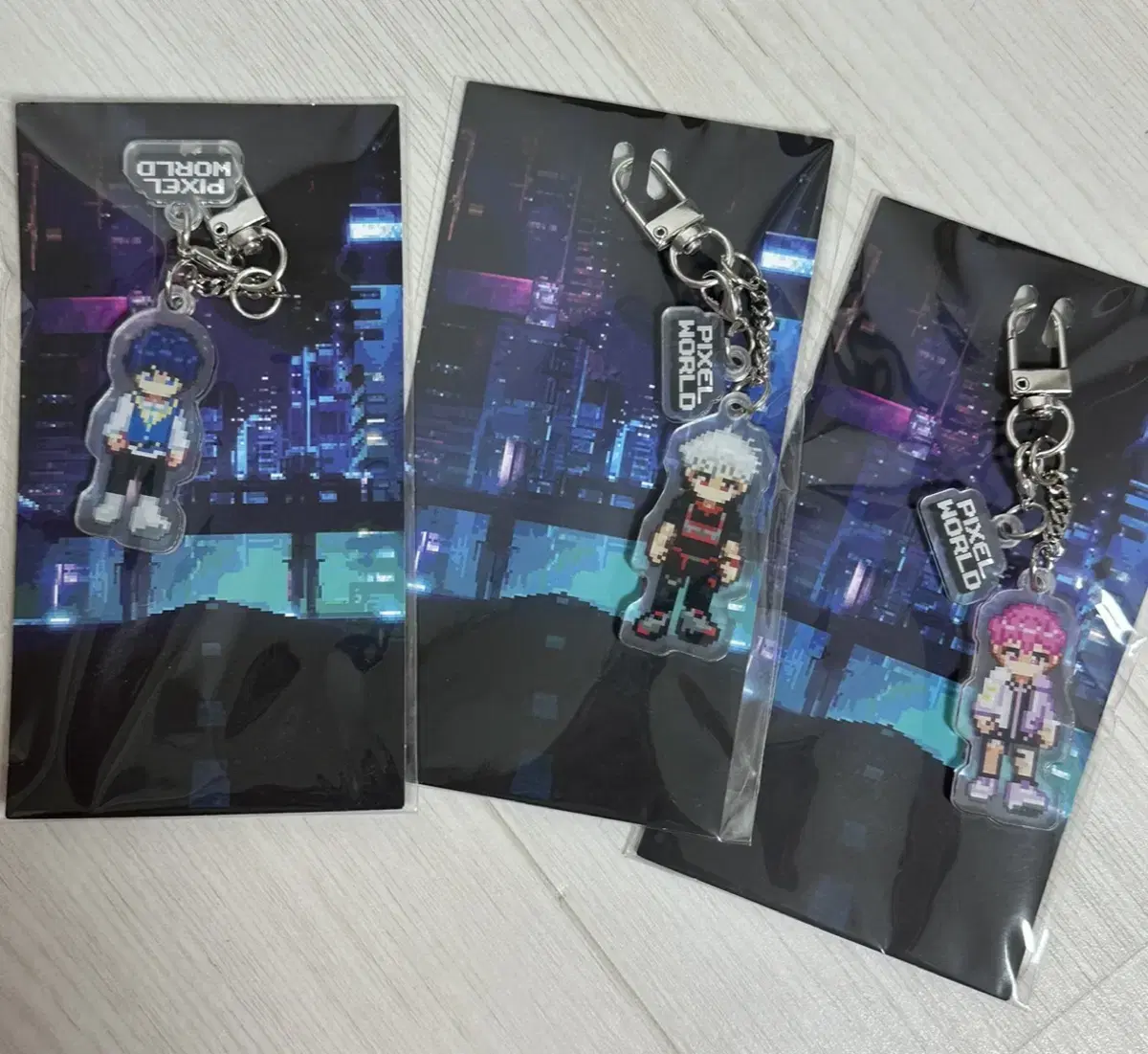 Plave Pixelworld keyring WTS