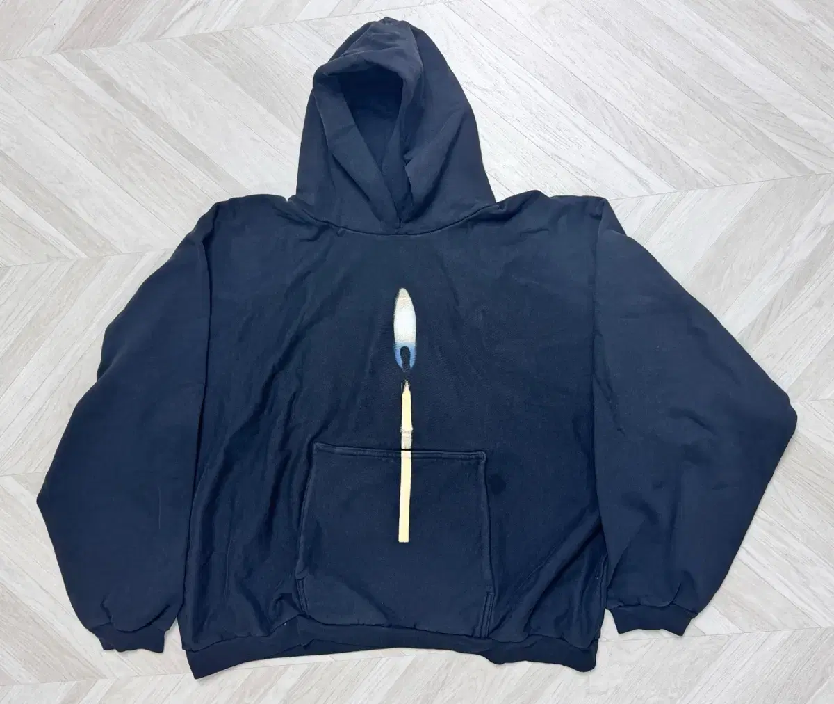 Kanye D2 lit match hoodie Brand new Size L