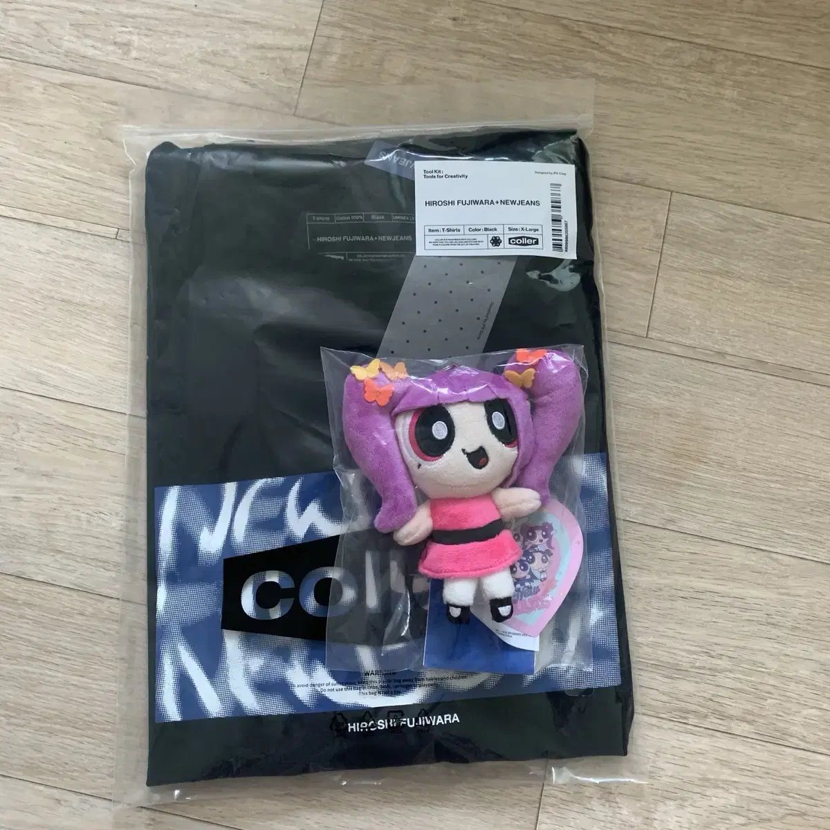 New Jeans Goods Regular Price WTS Hiro City Shirt, Powerpuff Girls hanni Doll Keyring