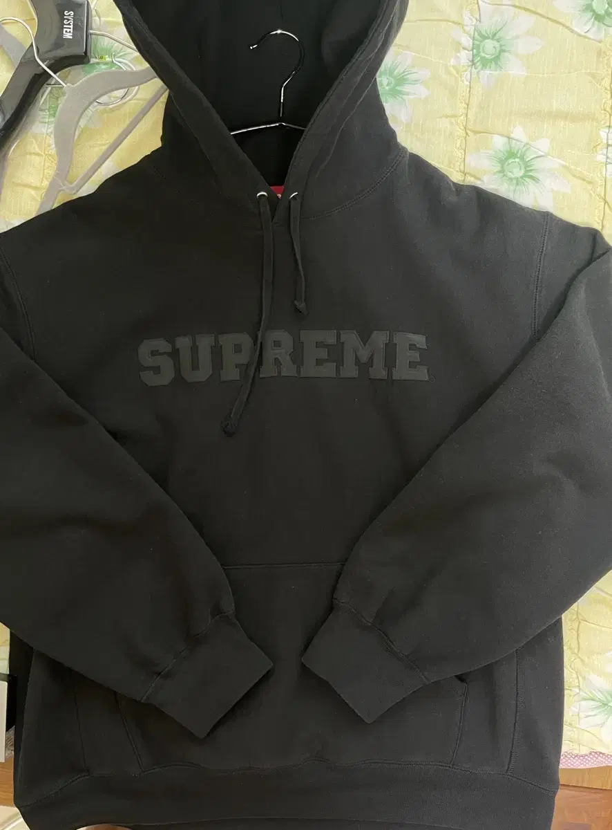 (L) Supreme College Eight Black Hoodie