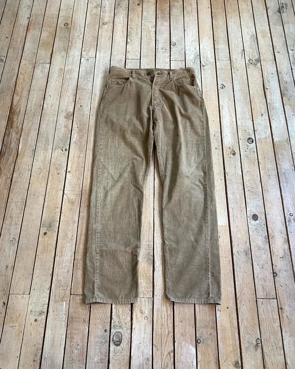 33-34) Levi's 517 Beige Corduroy Golden Vintage Salvage Pants