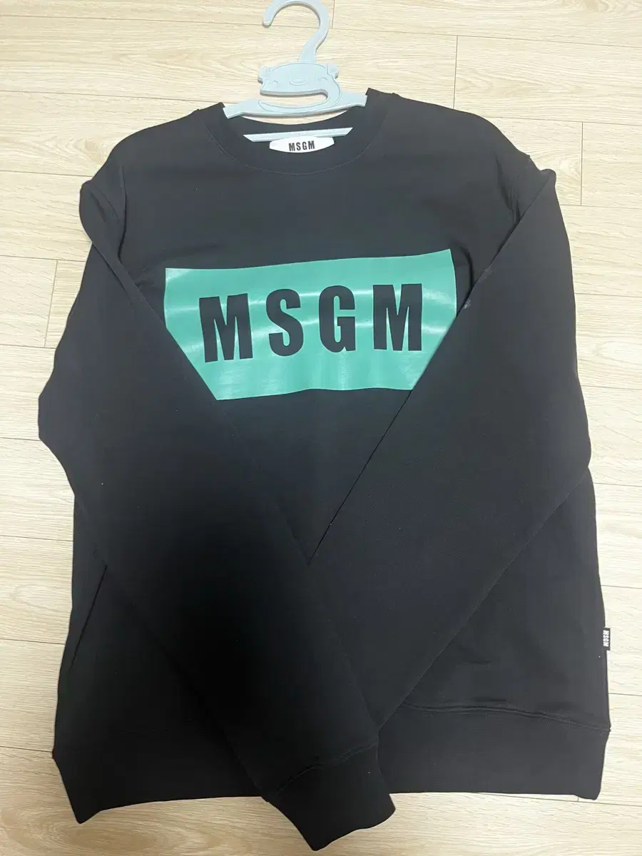 MSGM 빅로고 맨투맨