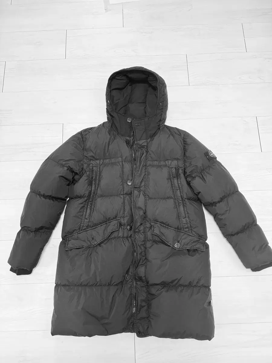 NewArticleI want to sell the same Stone Island Crinkle Claps 20FW Long Padded L size