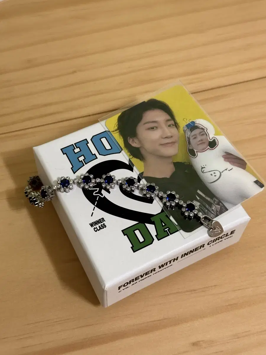 Winner Seunghun Lee Holiday Bracelet