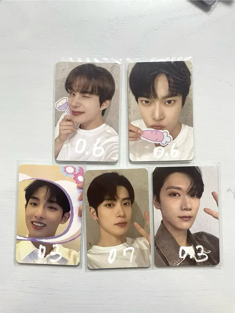 nct doyoung jungwoo jaehyun winwin ten san rio photocard