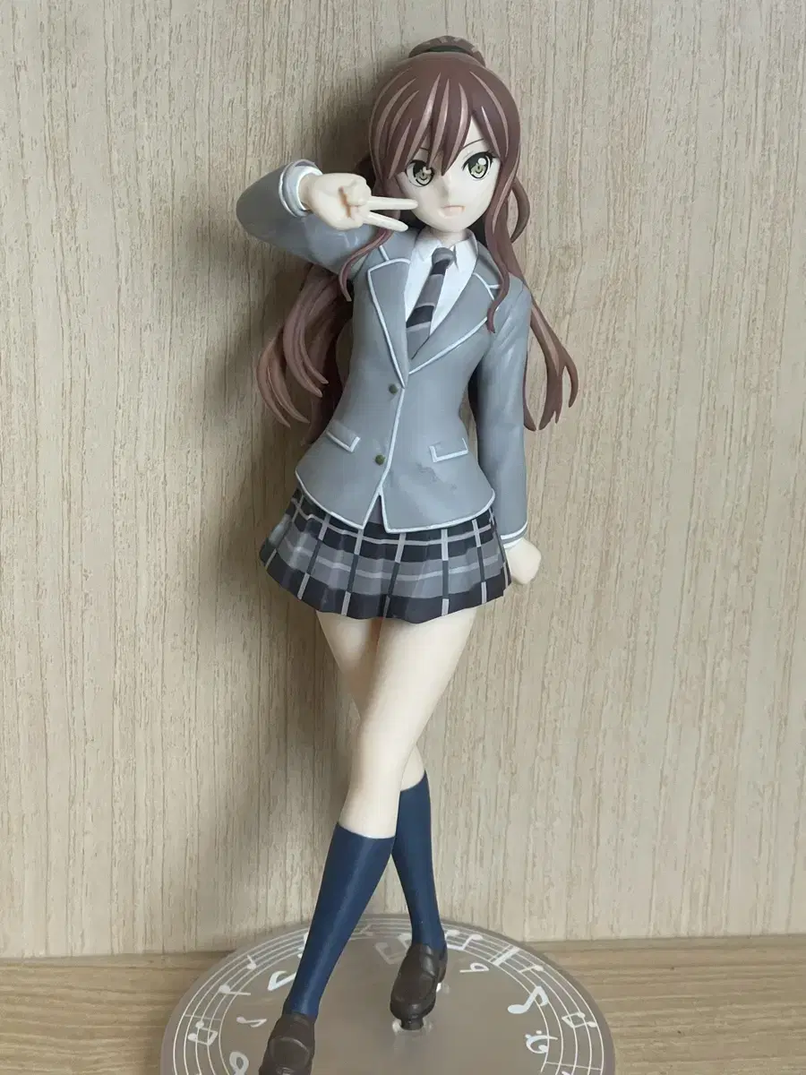 Vandream lisa Figures