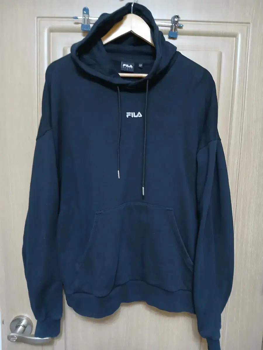 Wheela Black Hoodie 105