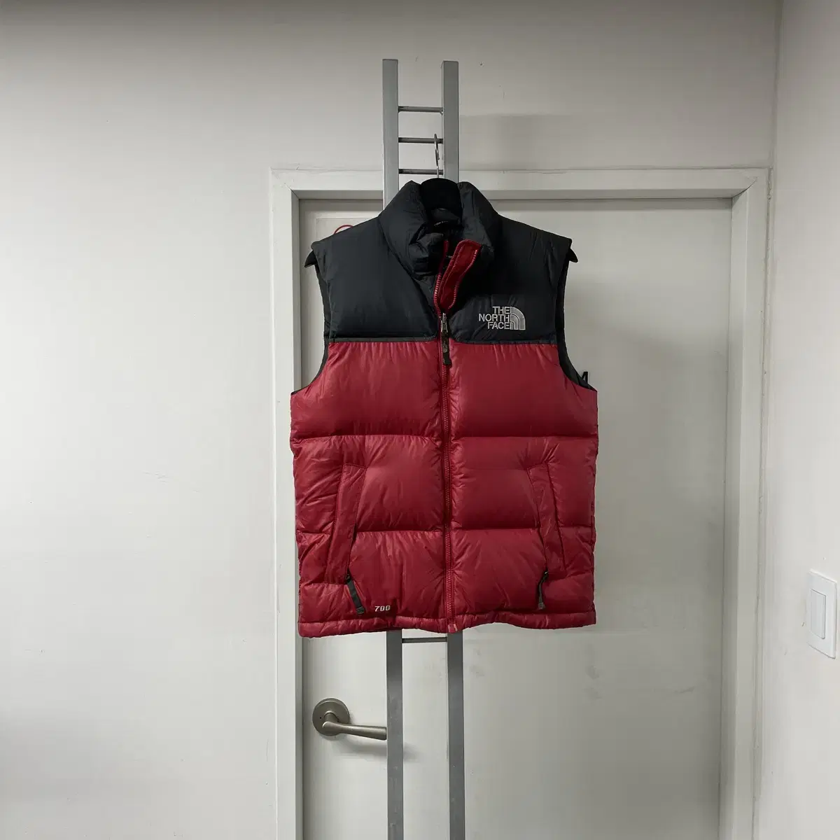 The North Face 700 Padded Vest Red 85