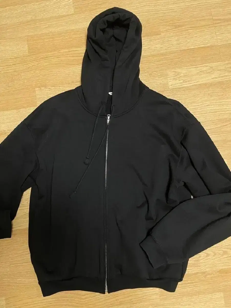 [5] Orari Smooth Soft Hooded Zip-Up Black