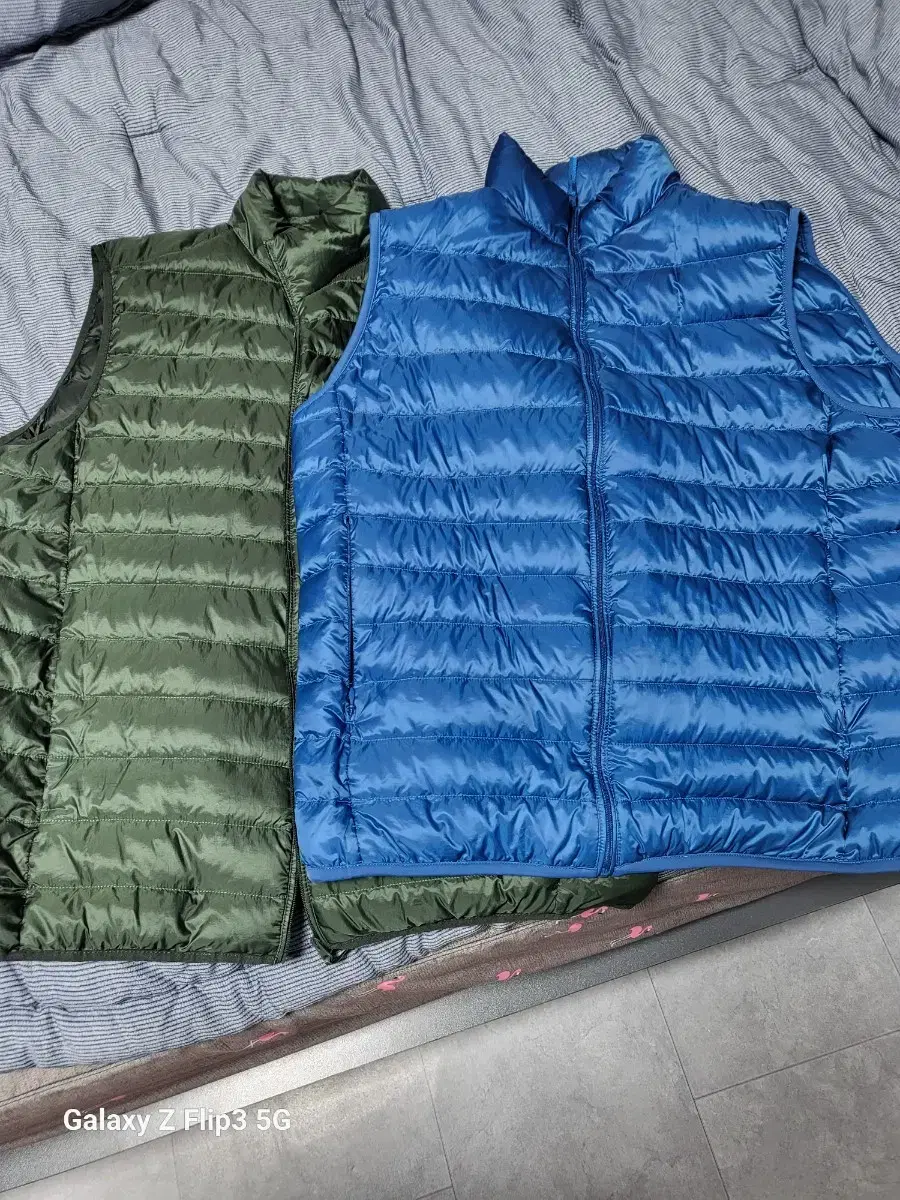 Uniqlo XL (105) lightweight padded vest vest