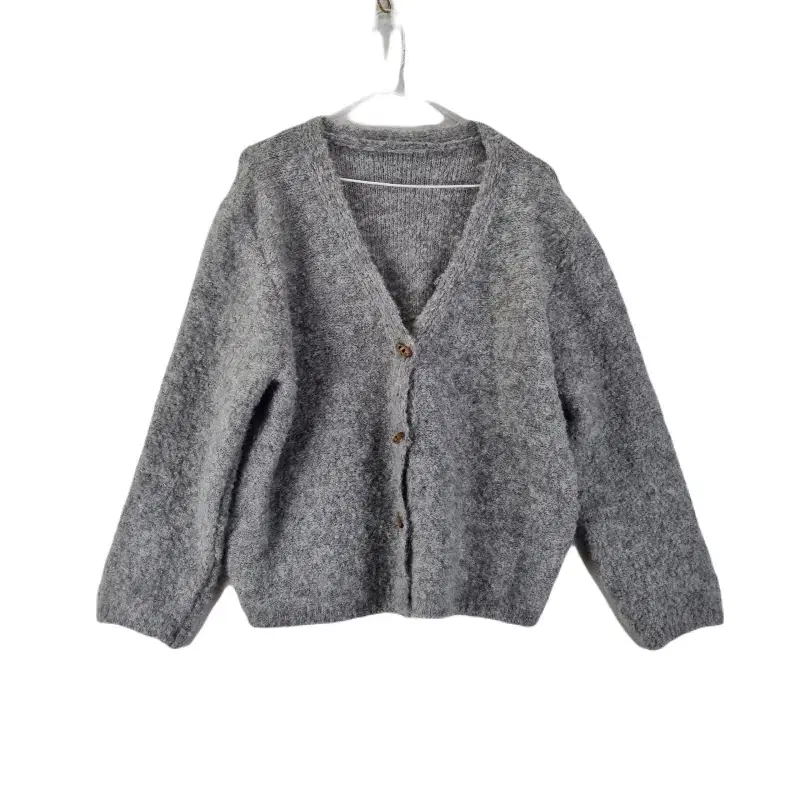 E8811 WOMENFREE Gray Loose V-Neck Cardigan/Dirk