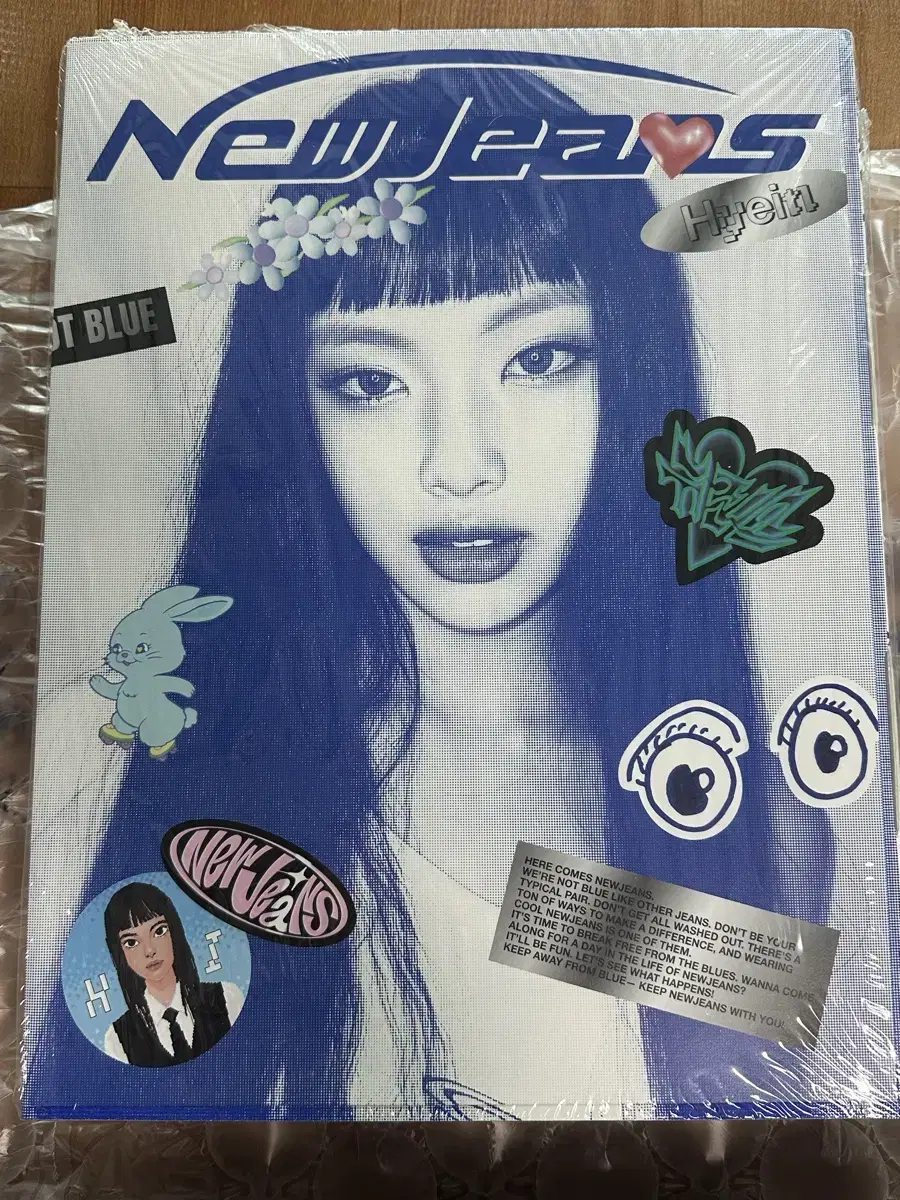 New Jeans hyein sealed Bloo Book WTS