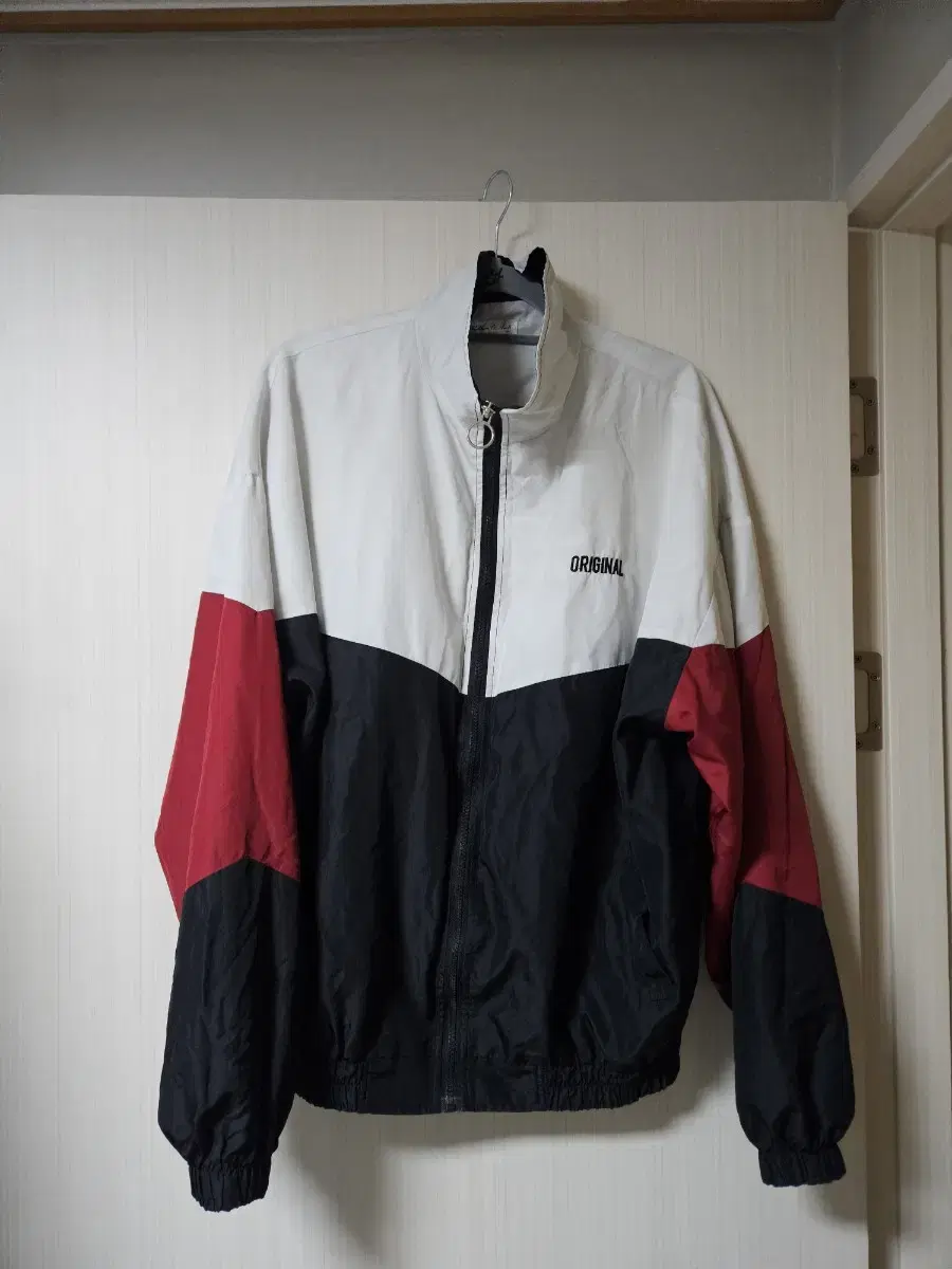 Man sells bonded windbreaker