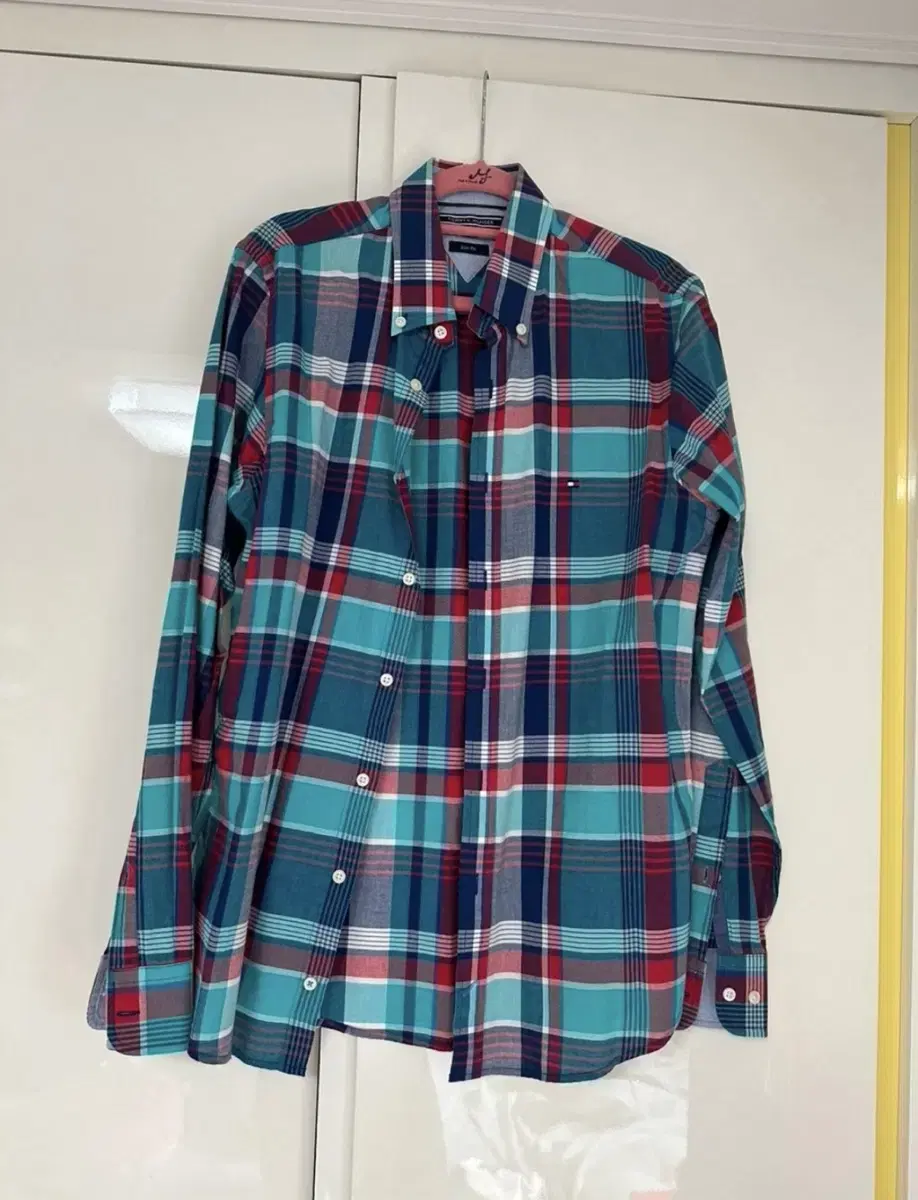 Tommy Men's Shirt (size S)