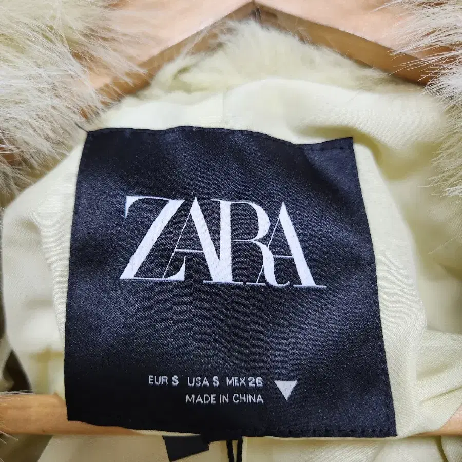 [새상품]S 자라 ZARA 페이크 퍼 faux 숏 자켓