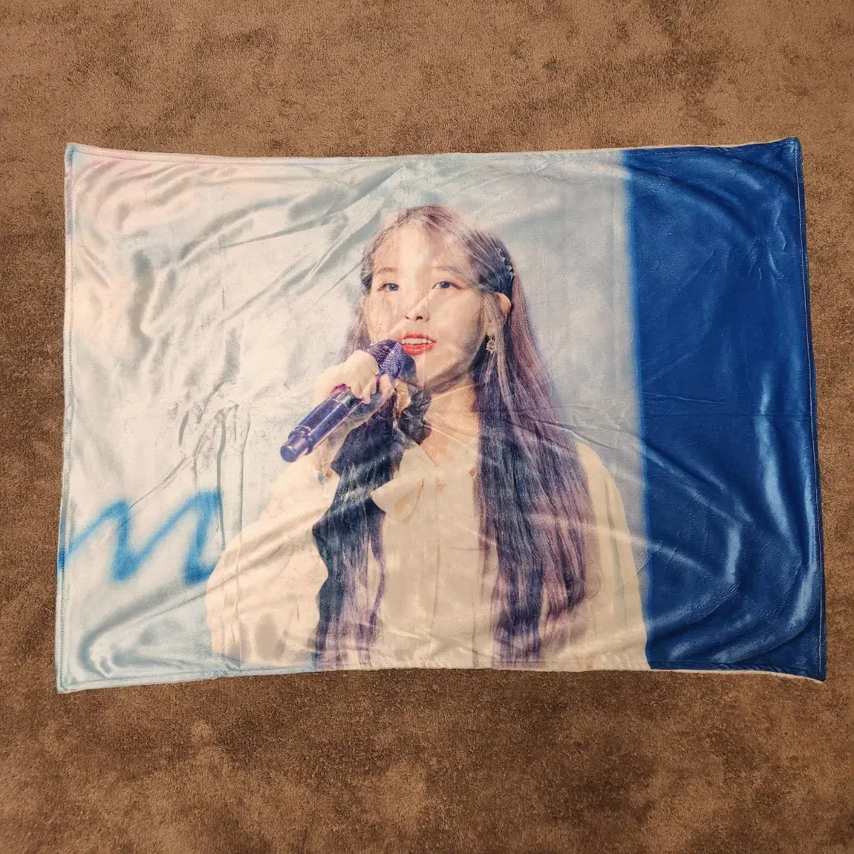 IU Knee Blanket Unofficial Goods