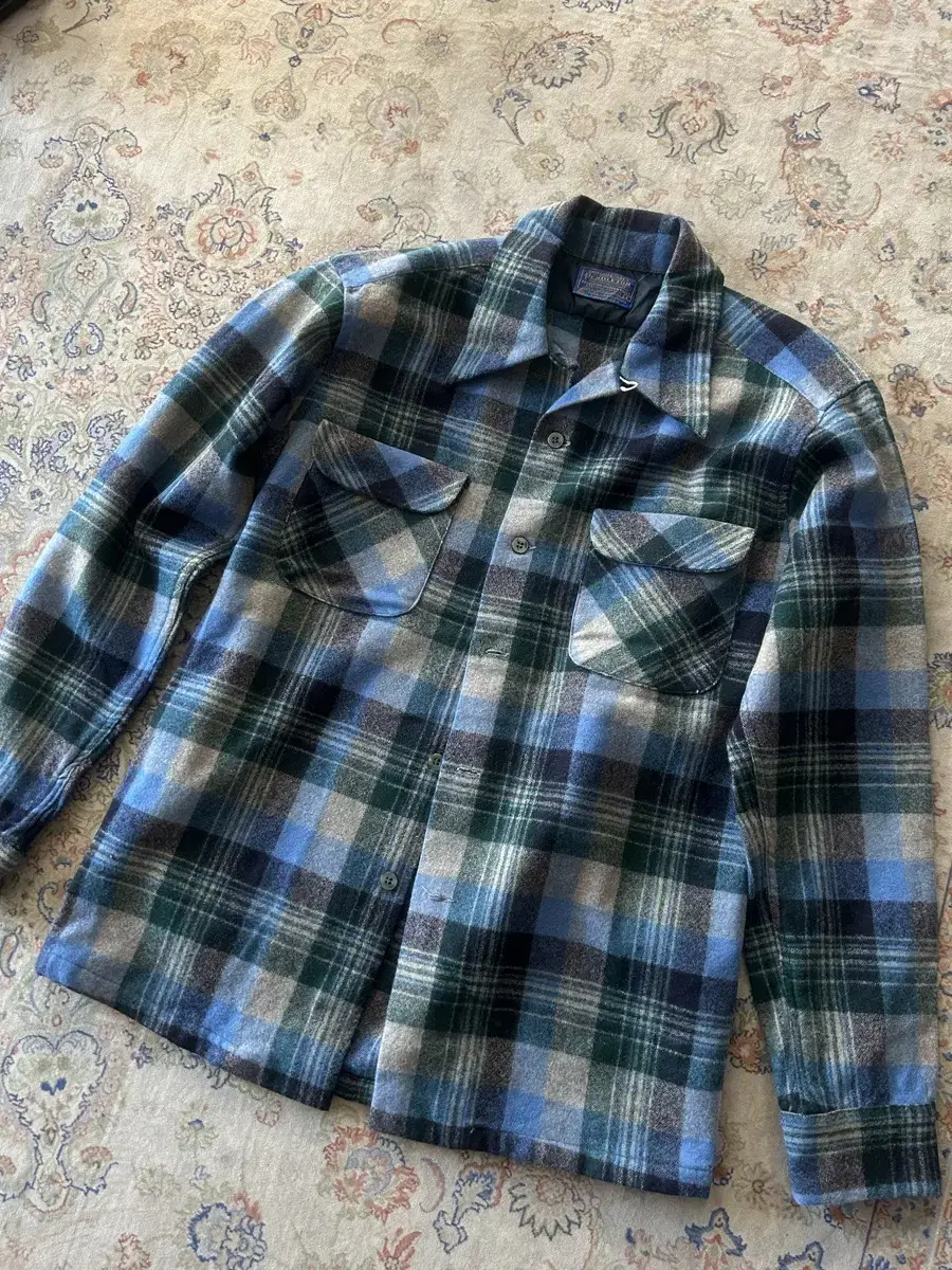 90s Vintage Pendleton Virgin Wool Check Shirt