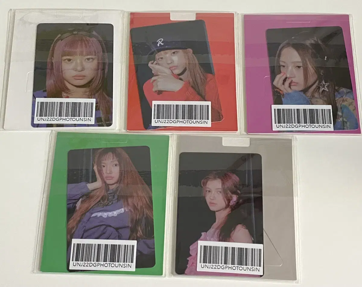 (unsealed) new jeans omg weverse pre-order benefit photo cards in bulk