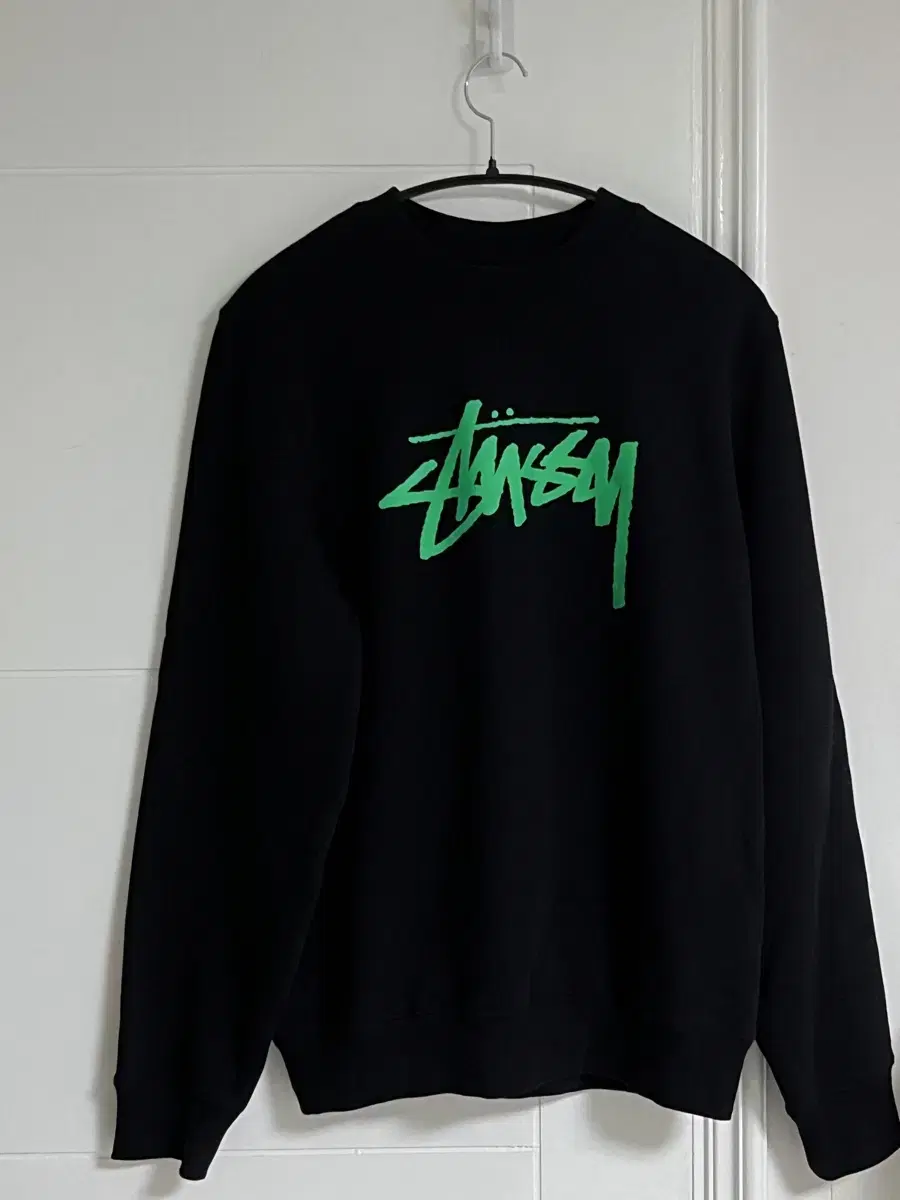 Stussy stock Logo  스투시 맨투맨