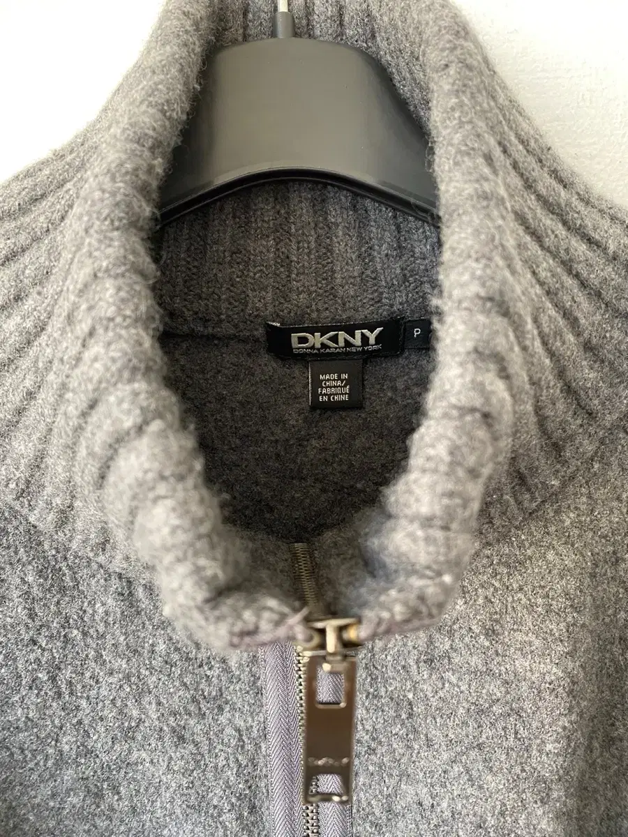 DKNY 울 100% 도톰 롱 가디건 짚업 니트 코트