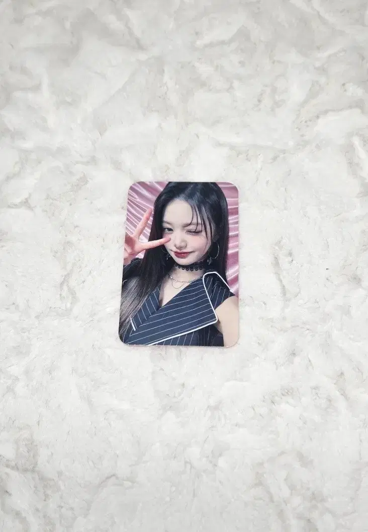 Ive switched jang wonyoung soundwave luckydraw Sells photocards