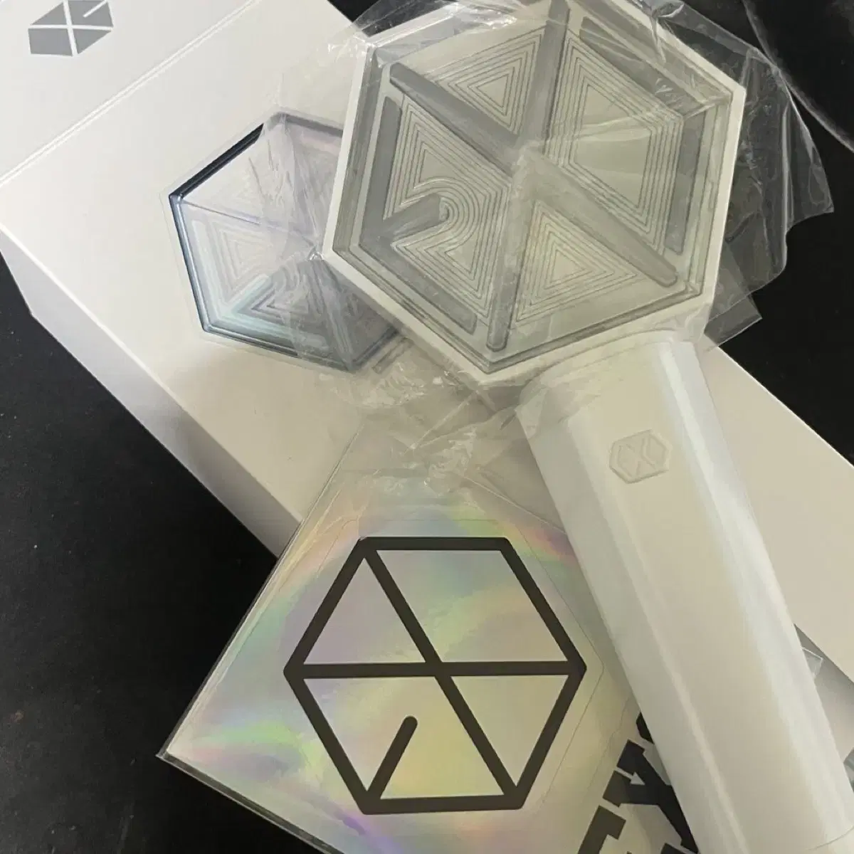 Exo lightstick sells Eridibong doridibong