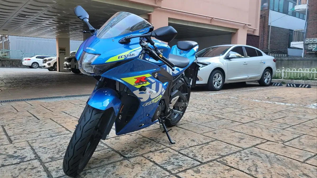 스즈끼 GSX R125 판매합니다