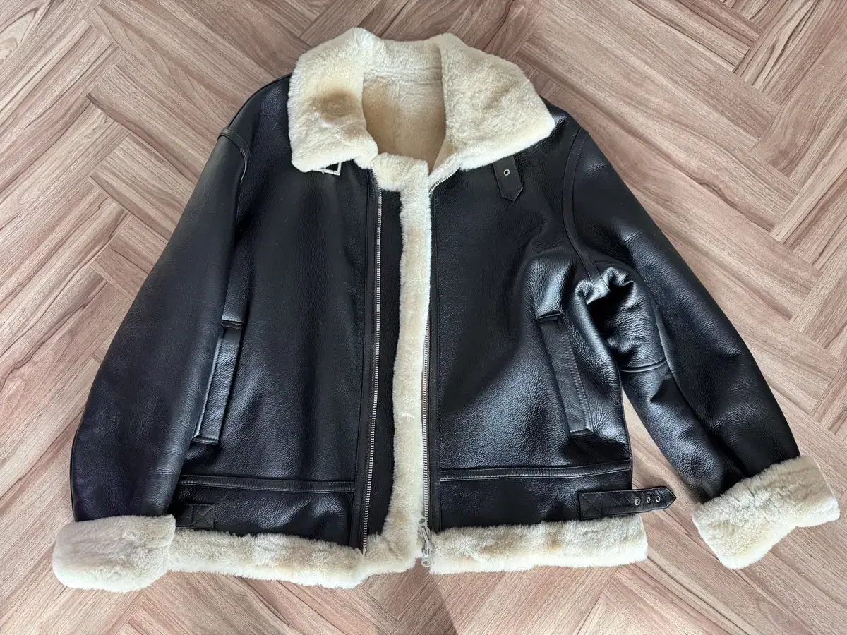 Dopjayson Sheepskin Mustang