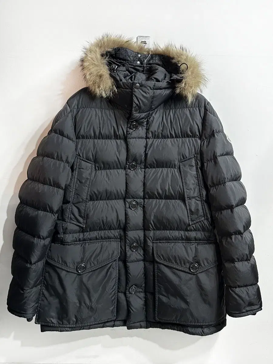 Moncler Clooney padded black size 5