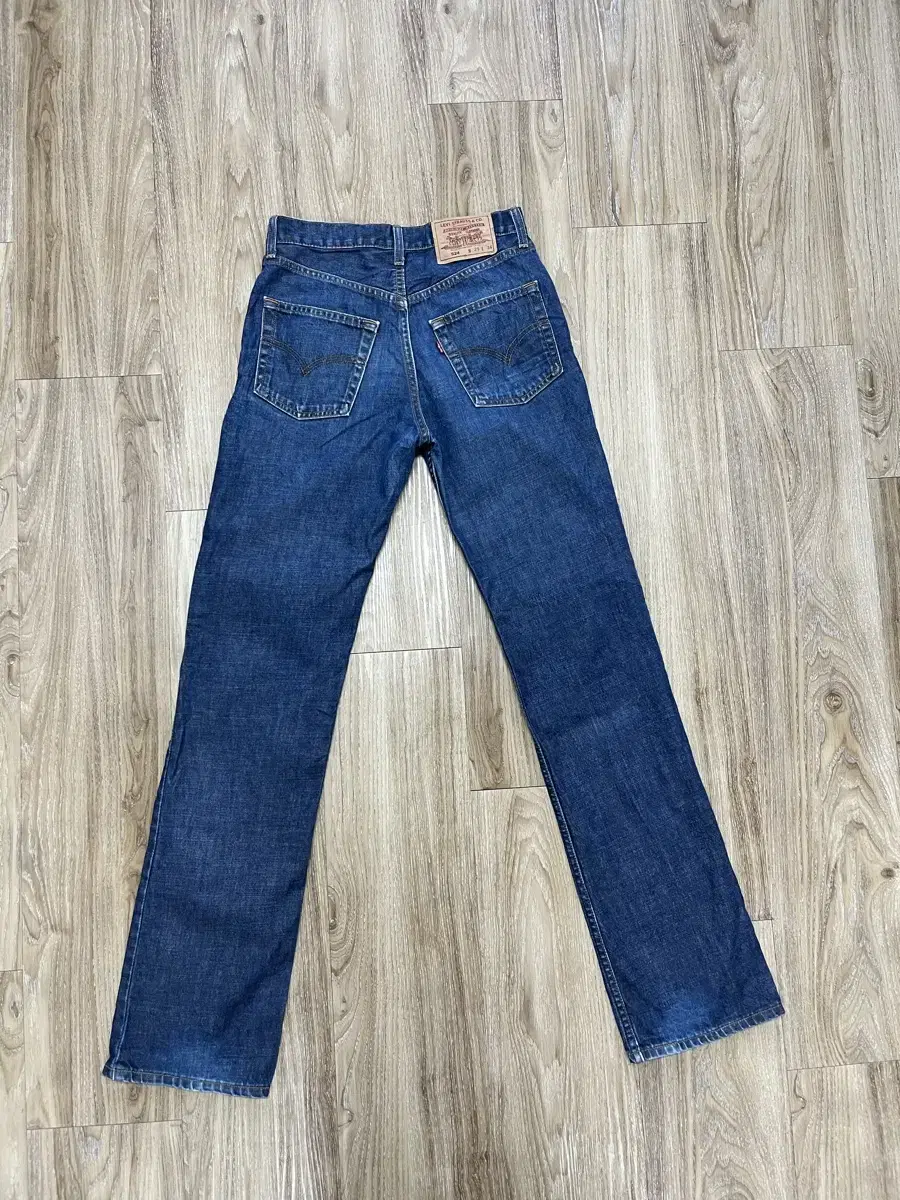 Levi's 524 Jeans 28