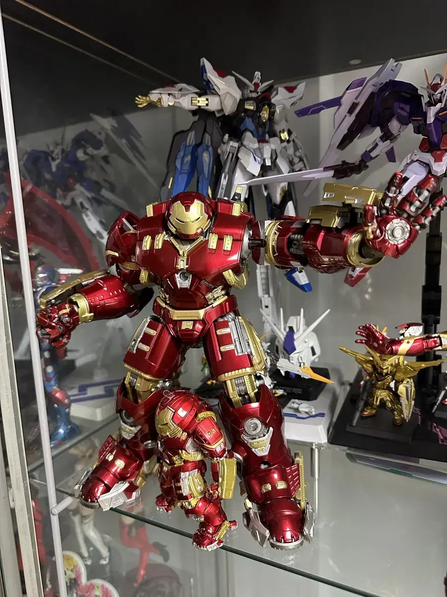 SHF Iron Man MK44 Hulkbuster