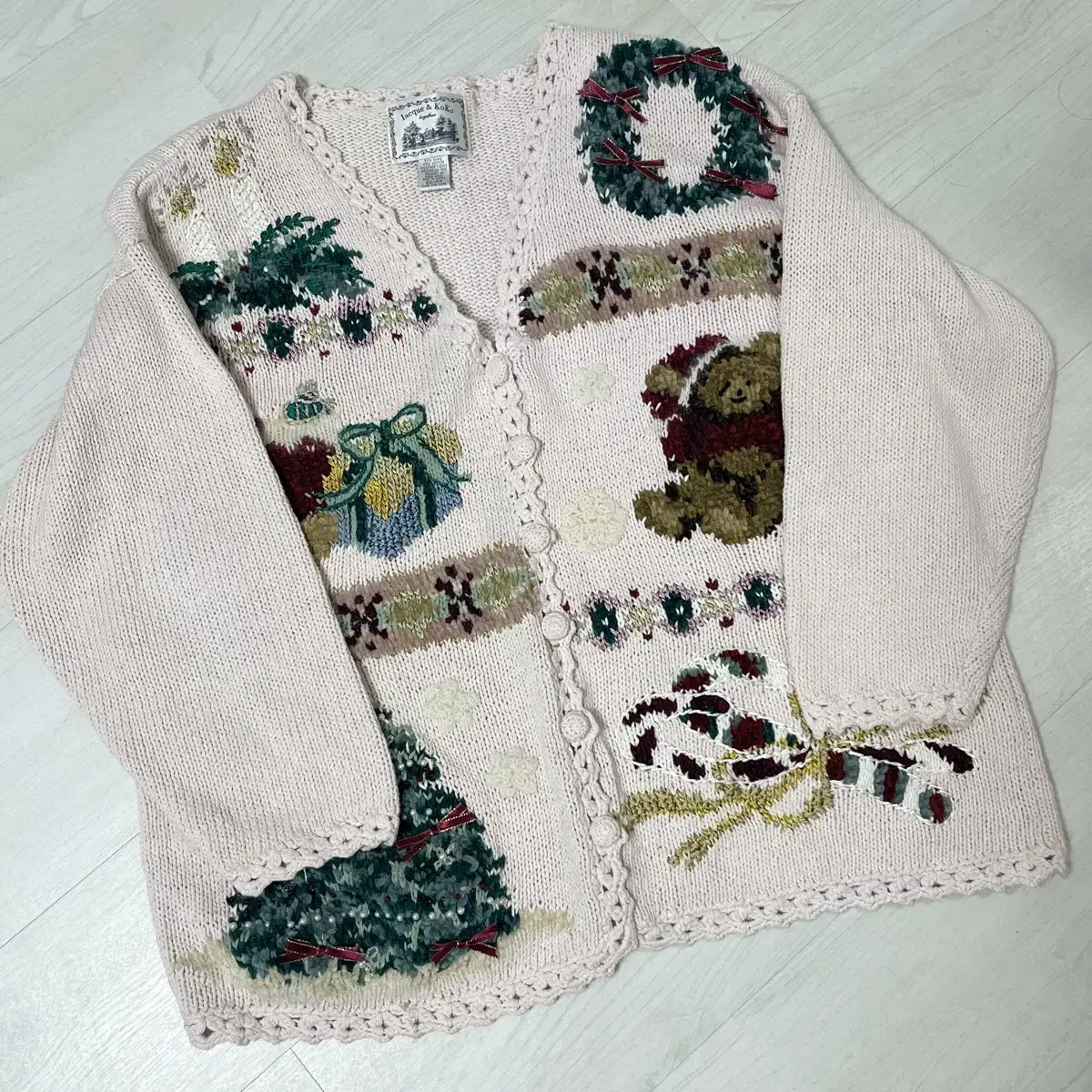 Flower girl t-ara Christmas cardigan teddy bear pink crochet embroidery