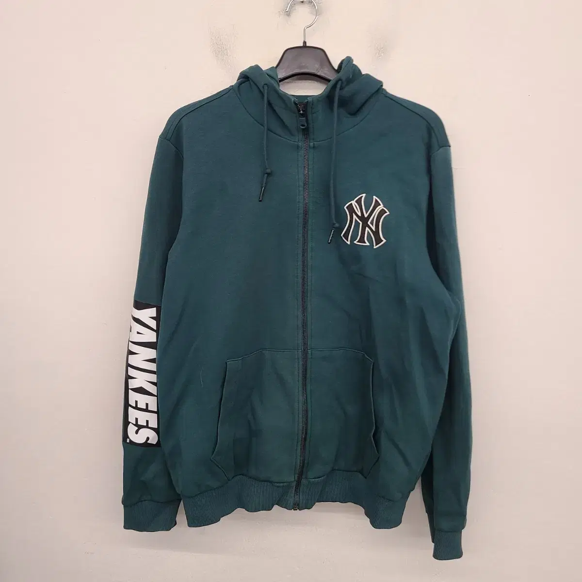 [105/XL] MLB New York Yankees Hoodie Zip Up