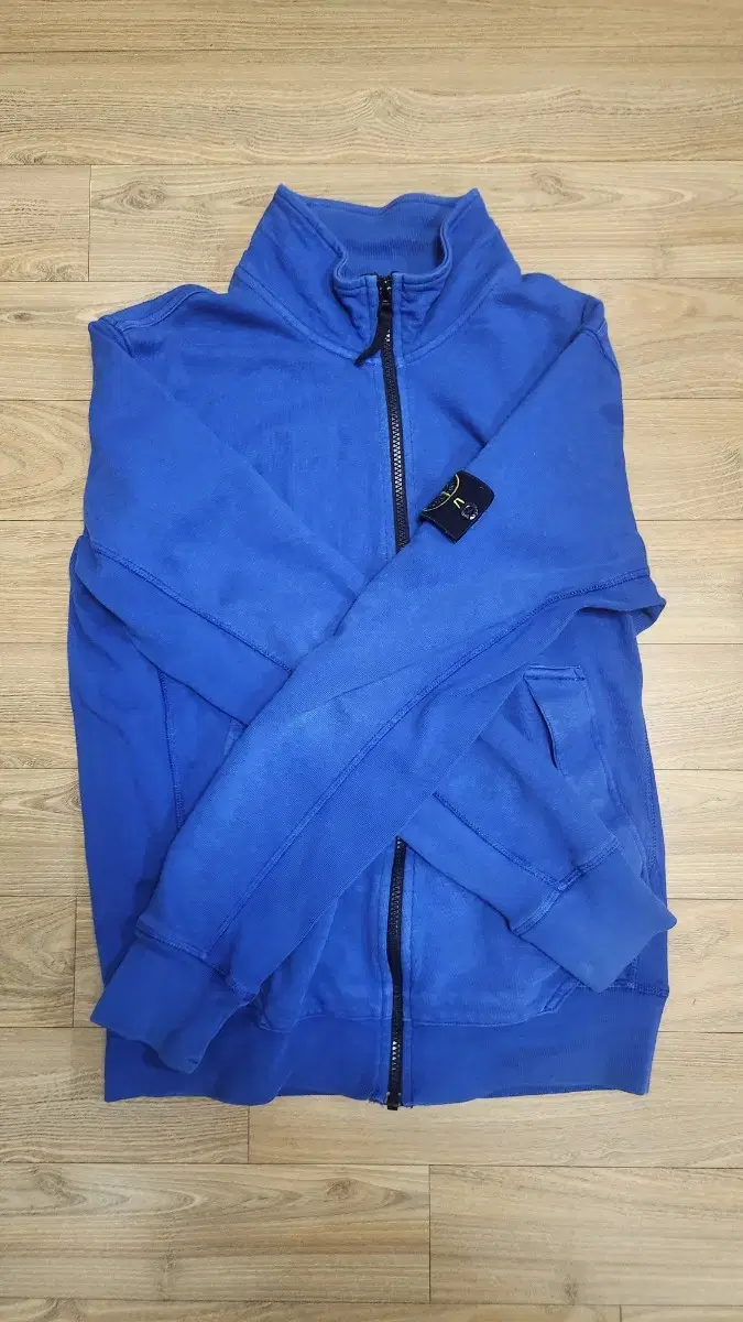 Stone Island Zip Up Luxury Moose Knuckle Para Jumpers McCage Gucci