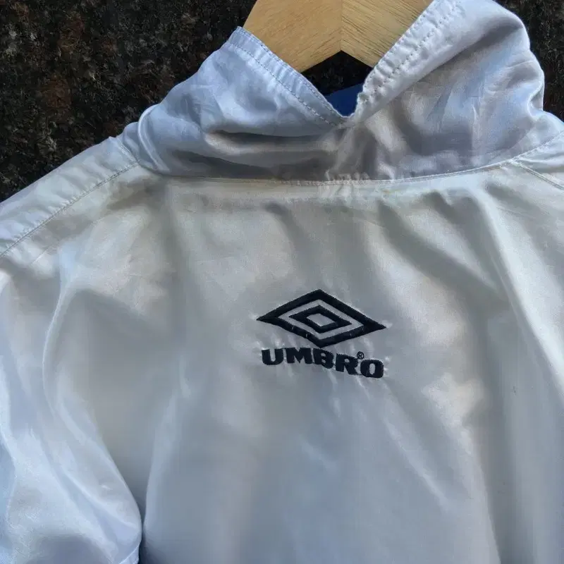 umbro 엄브로 올드스쿨 트랙 셋업(상/하세트)