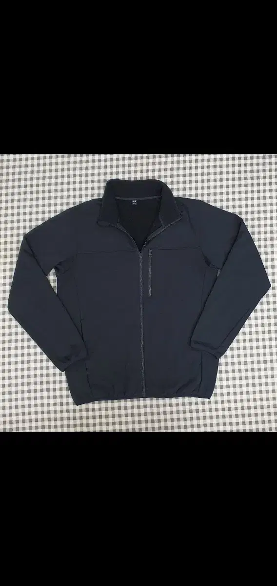 Uniqlo Zip-up jacket for Men95