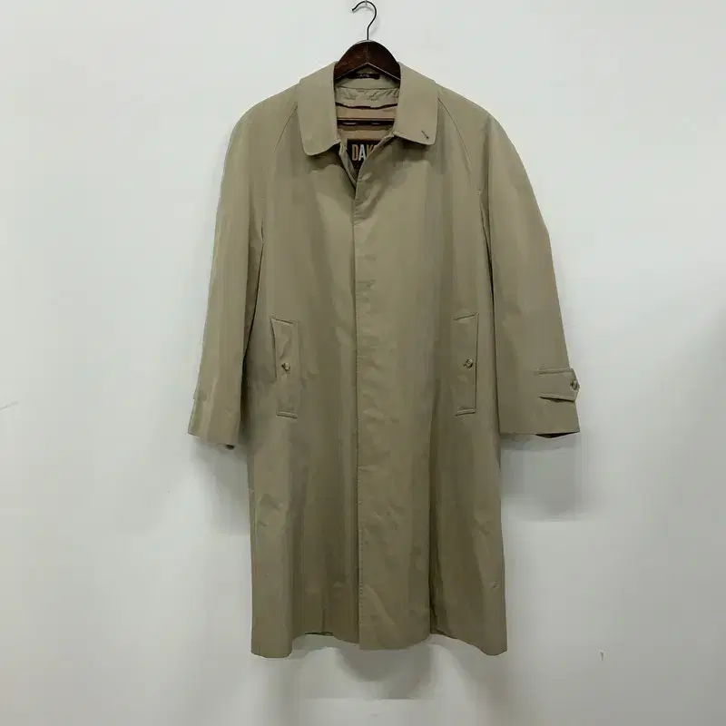 Daks Beige Trench Coat Long Coat Barbary Coat 100 G00205