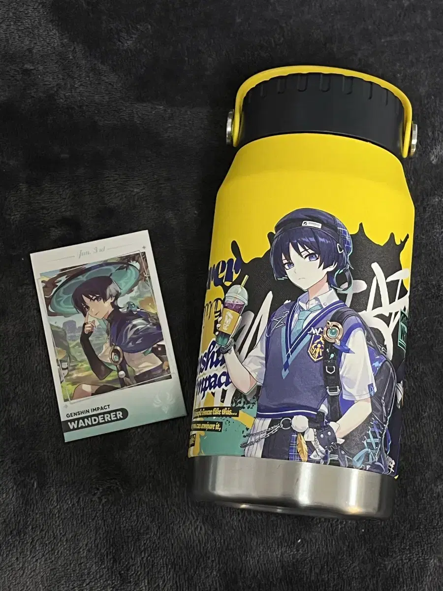 [Half-priced Delivery] Genshin Impact Wanderer Mega Coffee Tumbler & Photo Card